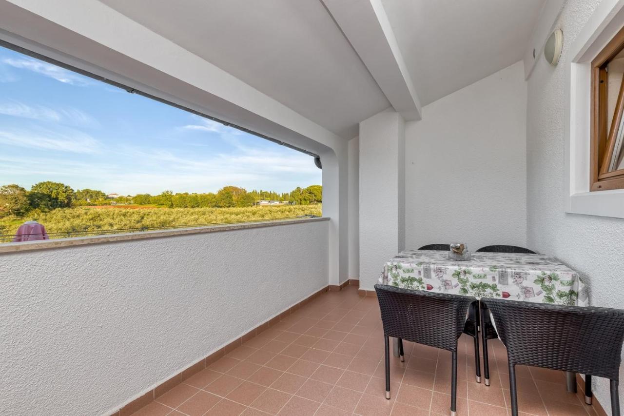 Apartment Lucijan Poreč Dış mekan fotoğraf