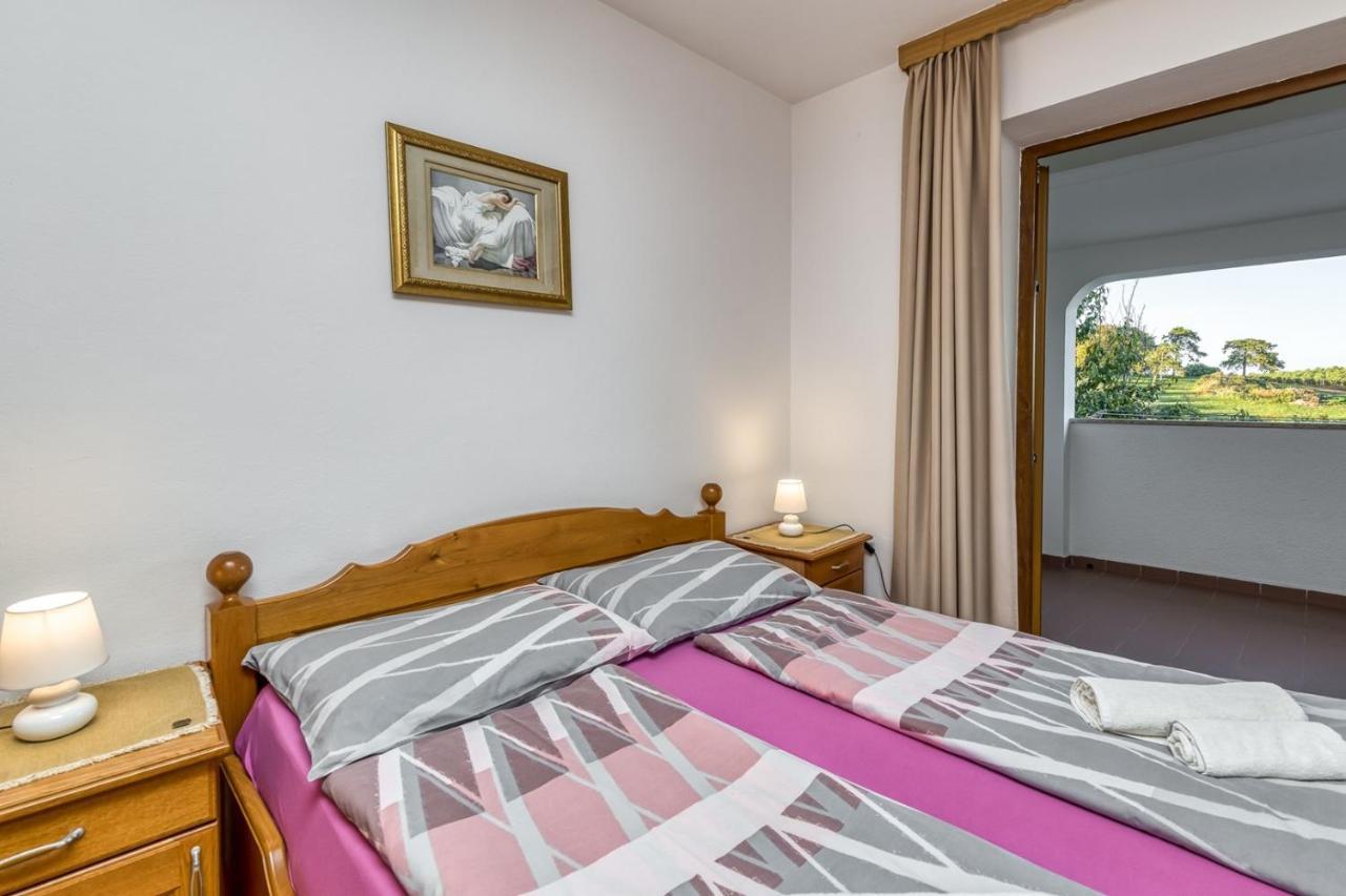 Apartment Lucijan Poreč Dış mekan fotoğraf